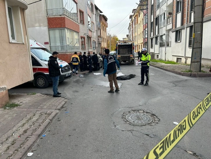 Sivas’ta Yaşlı Adam Feci Şekilde Öldü