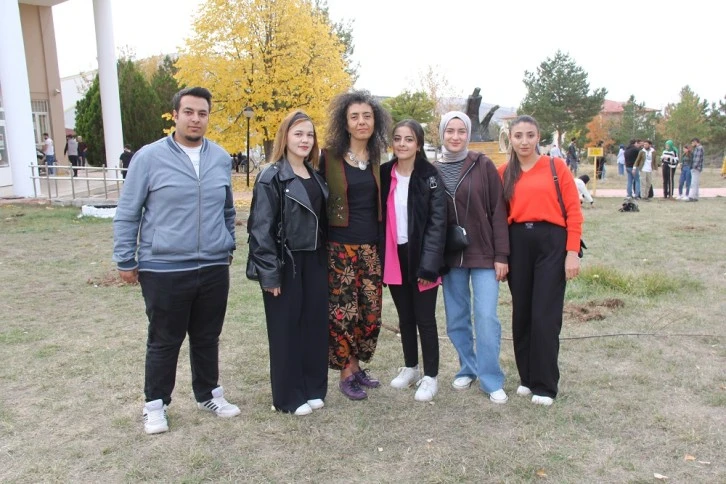 100'üncü Yıla 100 Fidan Diktiler