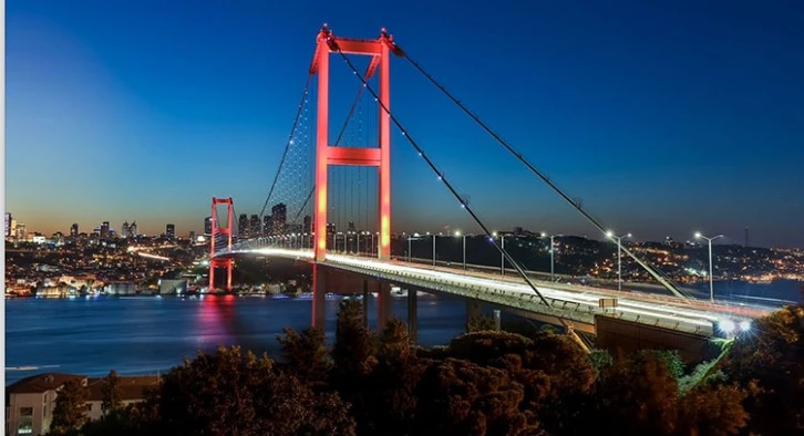 Şehitler Köprüsü'nden 2 Milyar 581 Milyon Araç Geçti