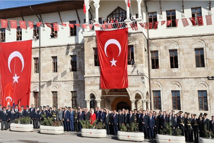 100 Yıl Sonra Aynı Fotoğraf