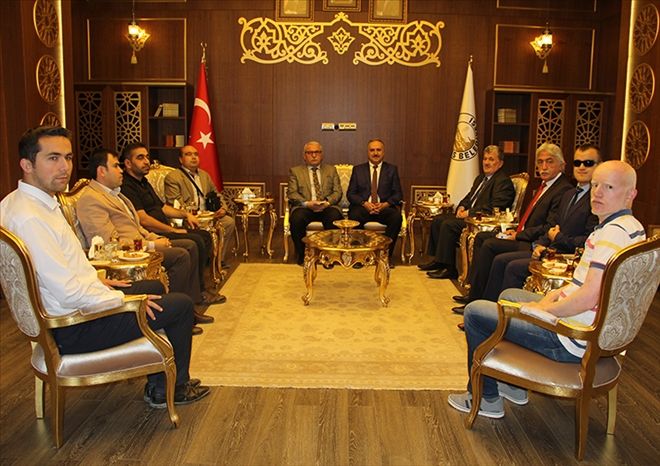 ENGELLİLERE ÜCRETSİZ  KPSS KURSU