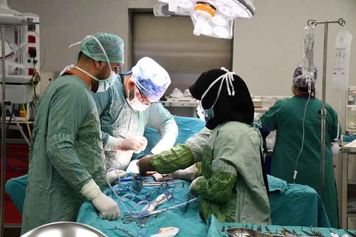 Karnında Çıkan Kitleye İnanamayacaksınız