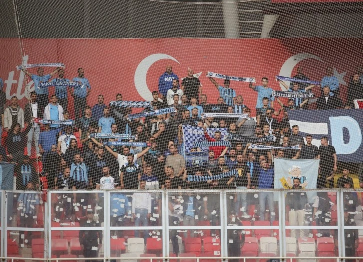 Sivas'ta Adana Demirspor Tribünü Doldu