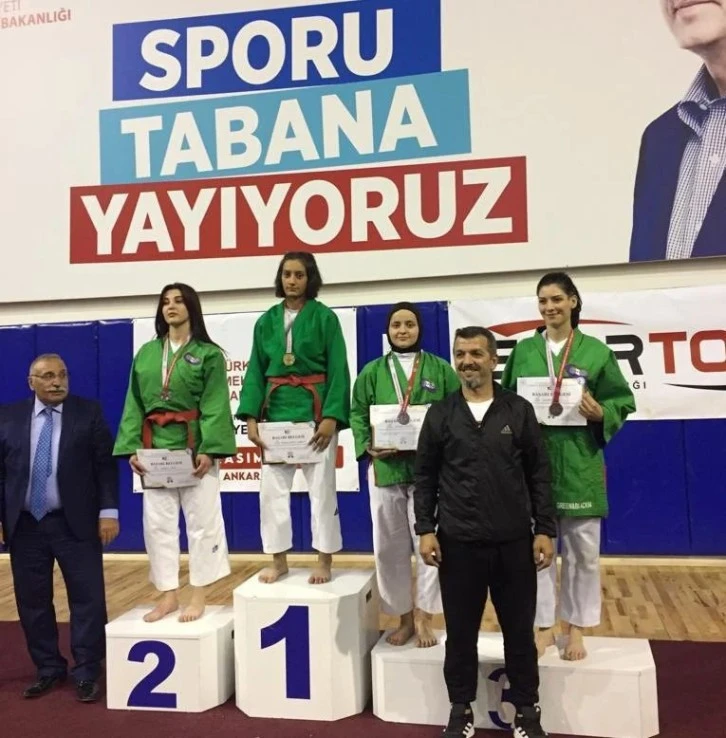 Sivaslı Sporcular Göz Doldurdu