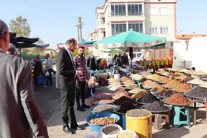 Kaymakam Öztürk Emtia Pazarını Gezdi