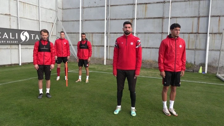Sivasspor'da Ata'ya Saygı Duruşu