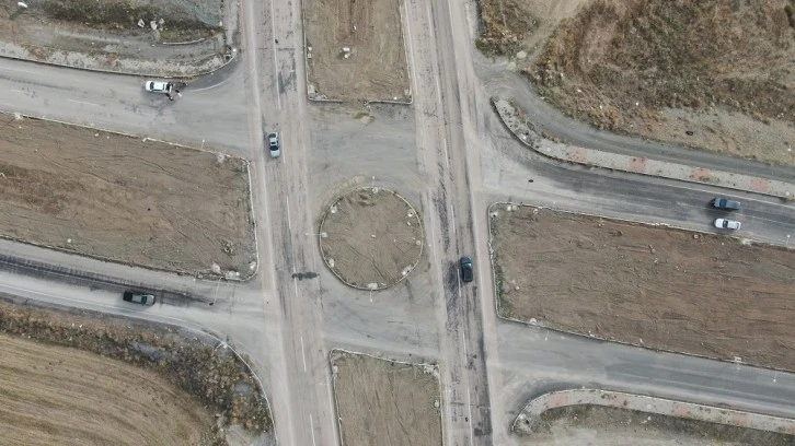 Onlarca Kişinin Ölümüne Neden Olan ‘Ölüm Kavşağı’ Işıklandırıldı