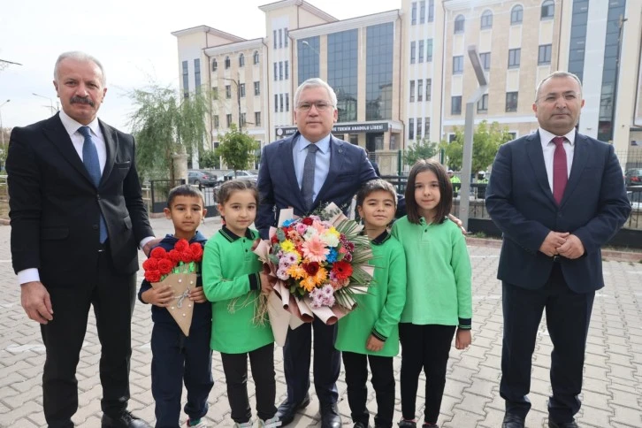 Vali Şimşek’ten Zeynep’e sürpriz