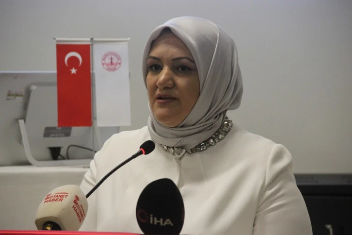 Sivaslı Kadınların Kurduğu Dernek Genel Kurulunu Yaptı