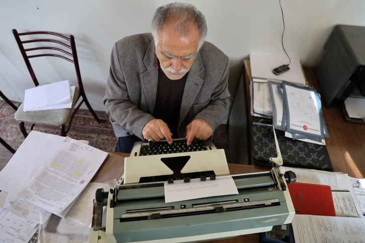 25 Yıldır Sivas'ta Arzuhalcilik Yapıyor