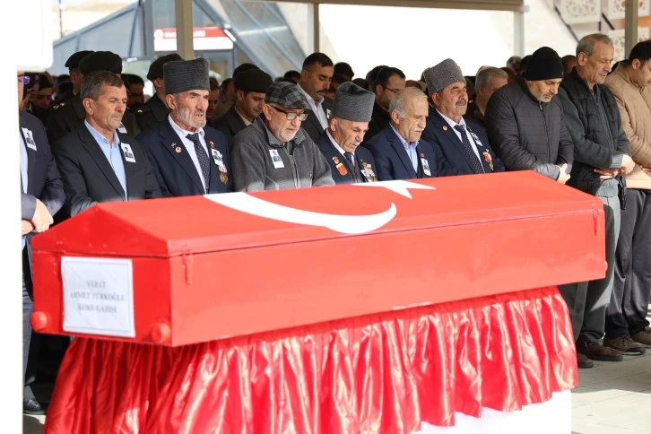 Sivaslı Kore Gazisi Hayatını Kaybetti