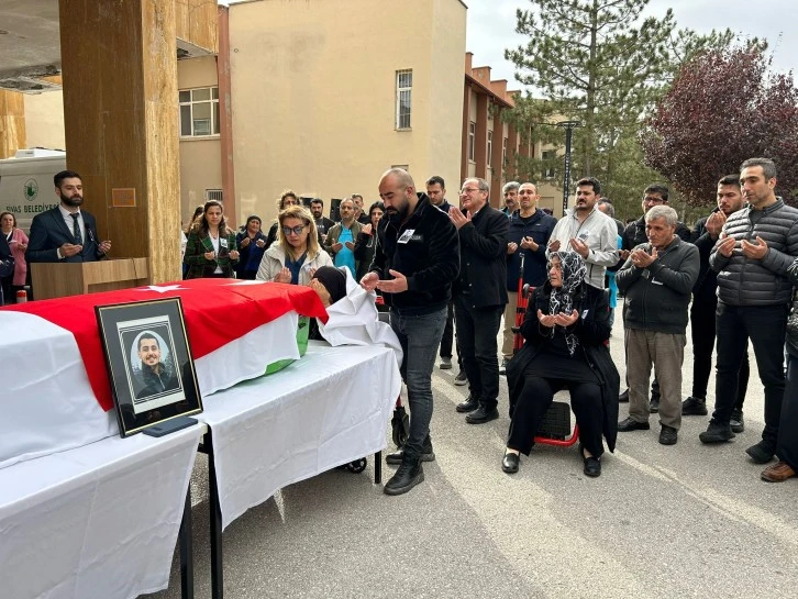 Vefat Eden Hemşire İçin Tören Düzenlendi