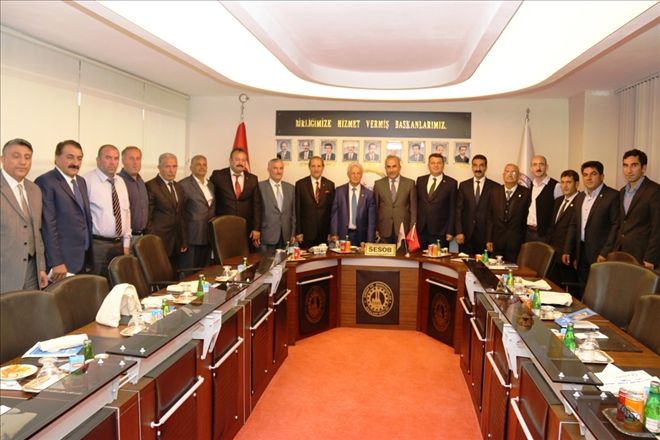 PLAKA MÜDÜRLERİ ODA BAŞKANLARINA VERİLDİ