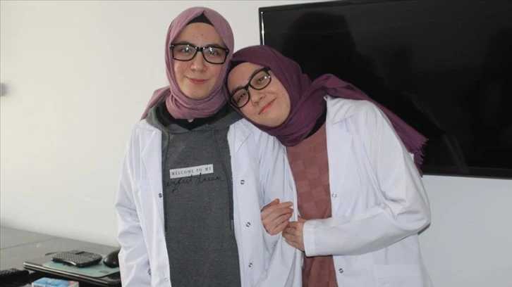 Tek Yumurta İkizi Doktor Kardeşler