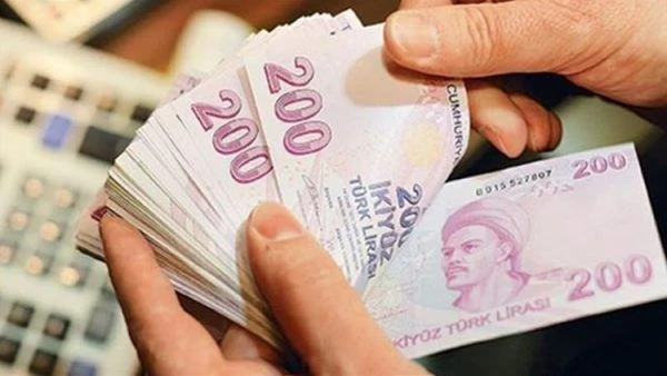 Çalışan Emeklinin 5 bin TL İkramiyesinin  Hesapta Olacağı Tarih