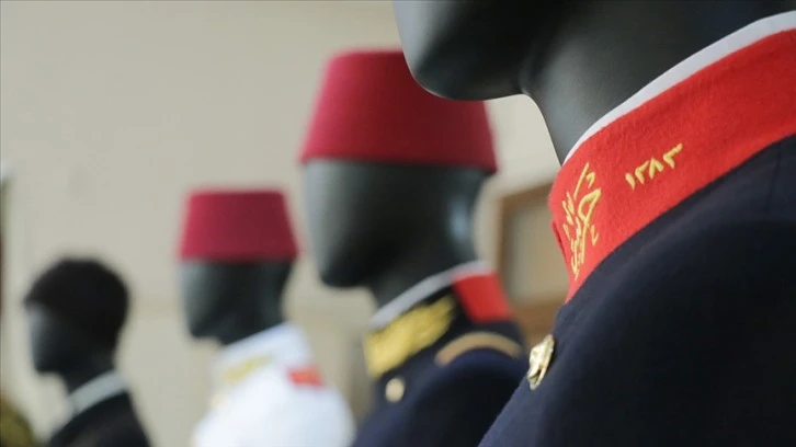 Atatürk'ün Üniformaları Yeniden Dikildi