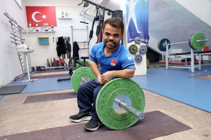 Sivaslı Minik Herkül'ün Hedefi Altın Madalya