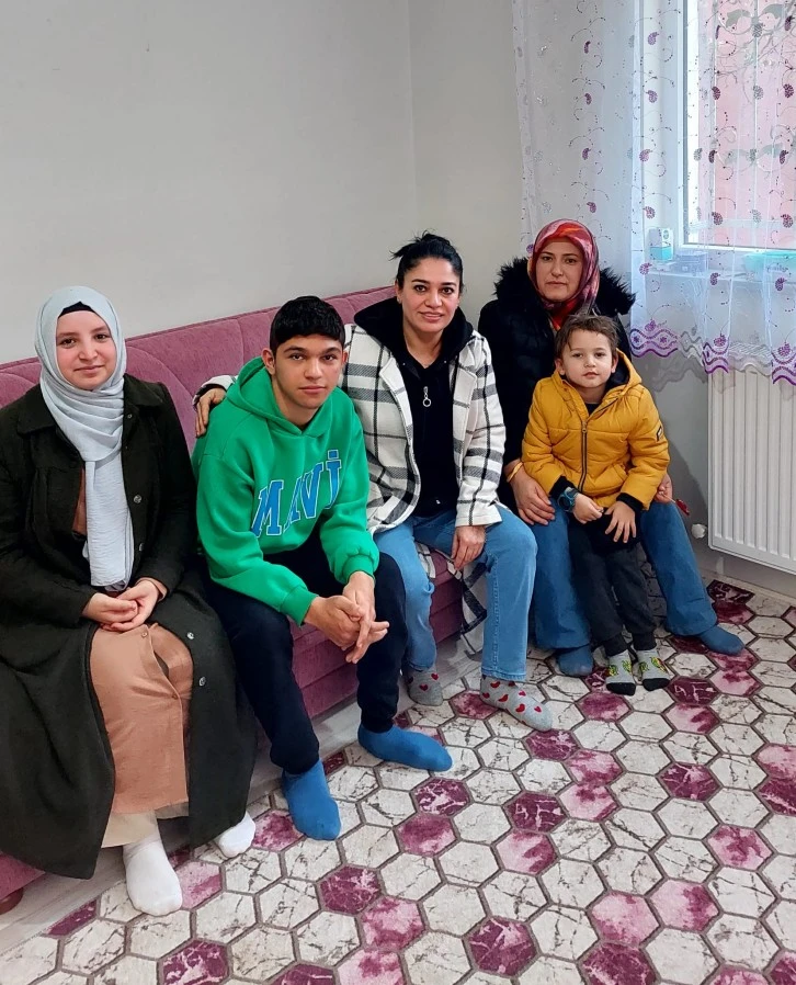 Muhtar Adayından Engellilere Ziyaret