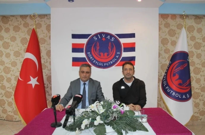 Sivas 4 Eylül’de Teknik Direktör Gönderildi 