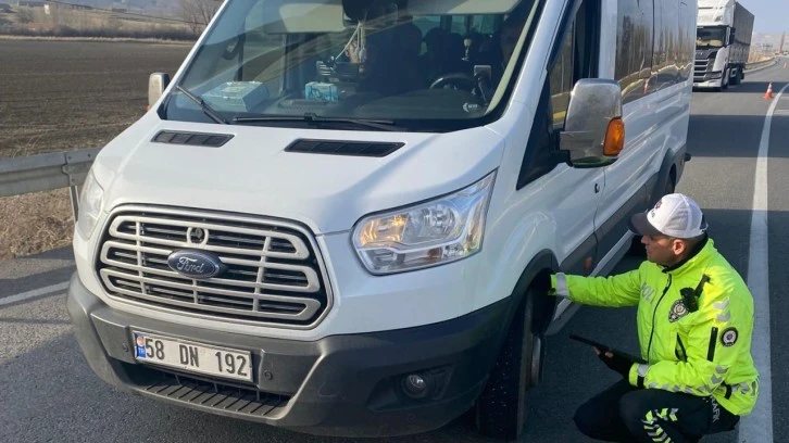 Sivas'ta Kış Lastiği Denetimi