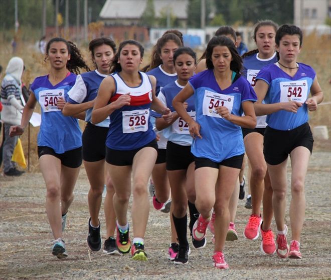 KROS YARIŞLARINA YOĞUN İLGİ