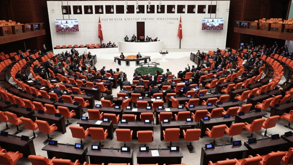 TBMM'de Bütçe Maratonu Yarın Başlıyor: Görüşmeler 12 Gün Sürecek