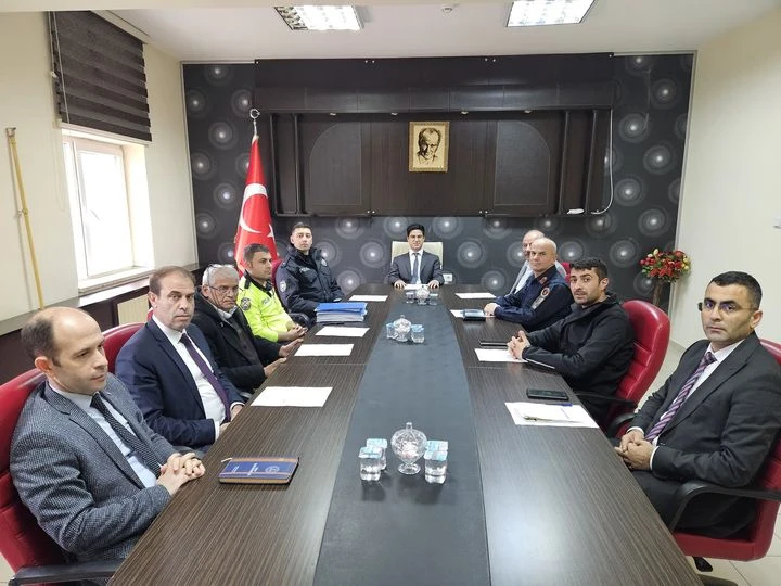 Akıncılar'da Trafik Komisyonu Toplantısı Yapıldı