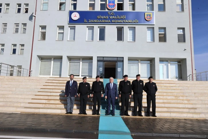 Şimşek'ten Jandarma'ya Ziyaret