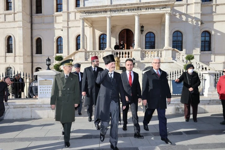 Atatürk'ü Sivas'tan Uğurladık