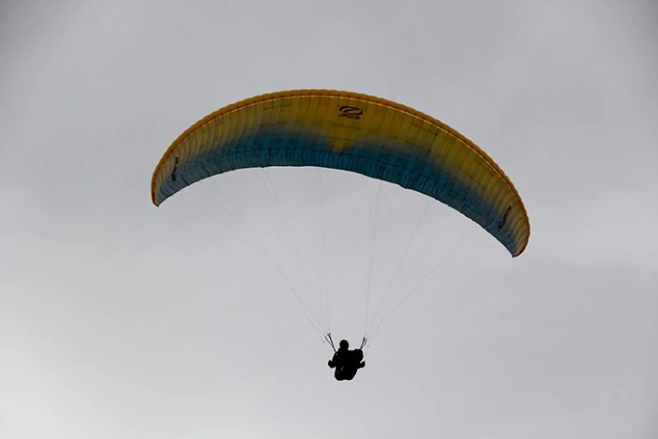 Gökyüzü Sevdası Soğuk Dinlemiyor