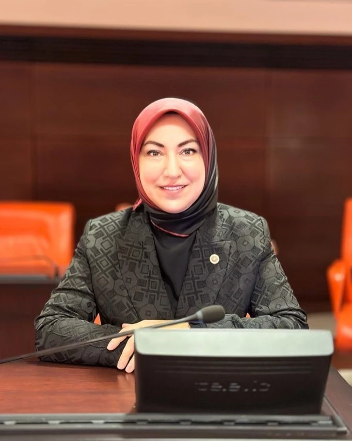 Vekil Toy'dan Bakan Tekin'e Destek