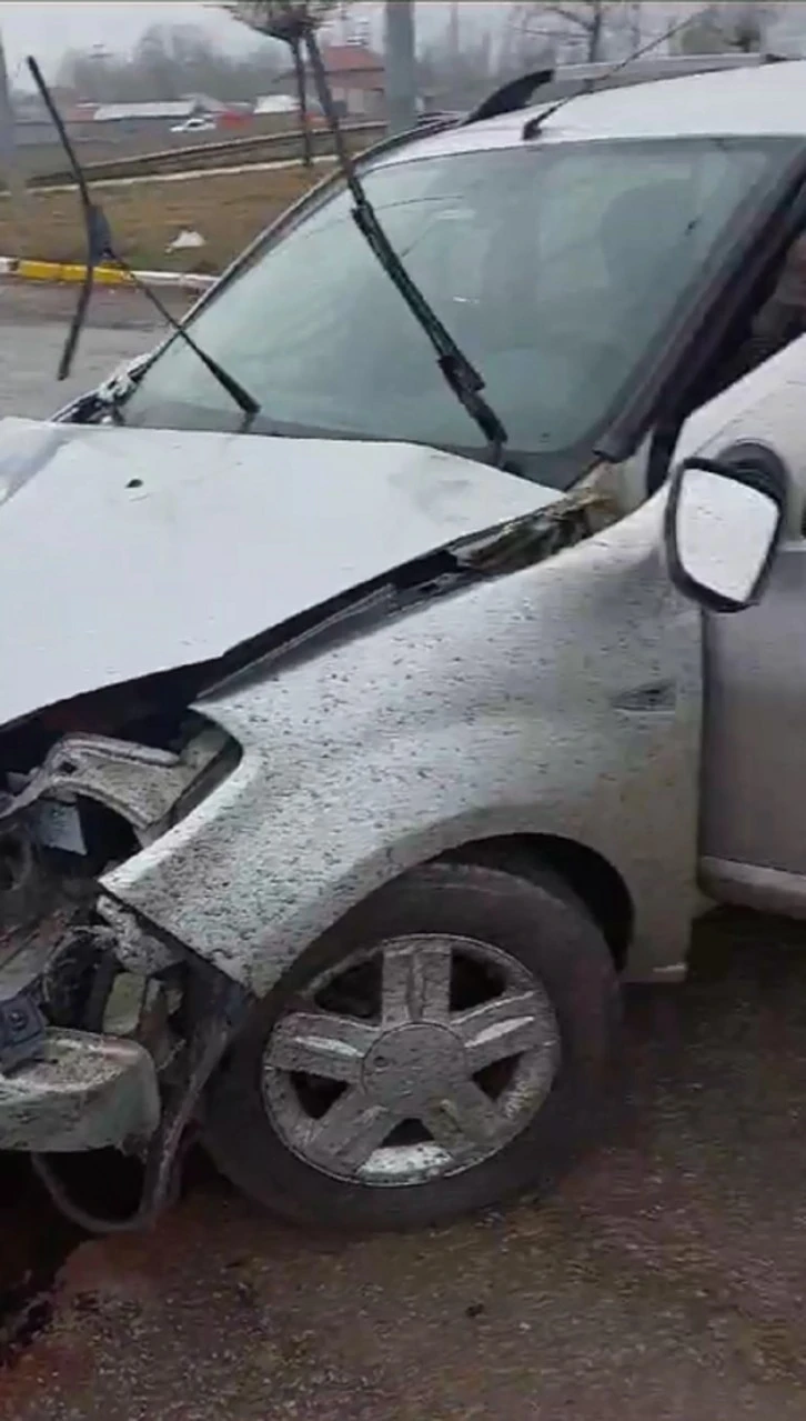 Sivas'ta TIR ile Cip Çarpıştı: 1 Yaralı