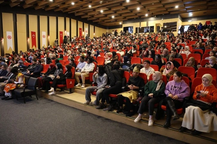 Üniversiteli Yabancı Öğrenciler Bir Araya Geldi