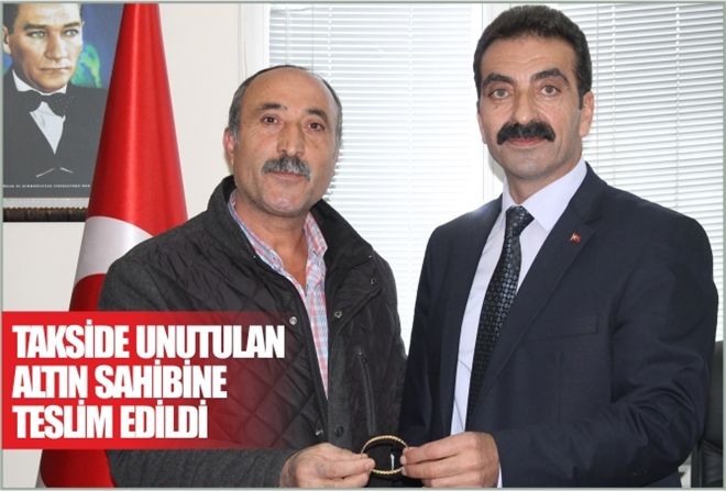 TAKSİDE UNUTULAN ALTIN SAHİBİNE TESLİM EDİLDİ