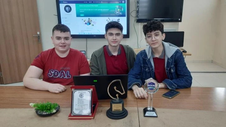 Depremzede Öğrencilerden Büyük Başarı