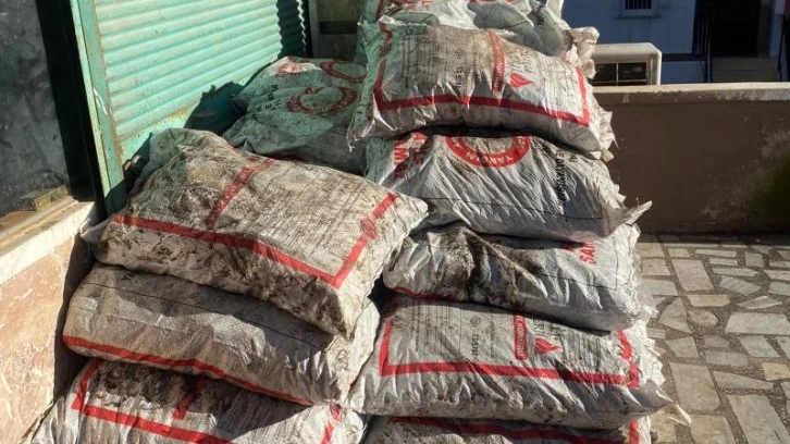 İhtiyaç Sahipleri Ailelere Yardım