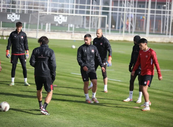 Sivasspor Hocasız İdman Yaptı