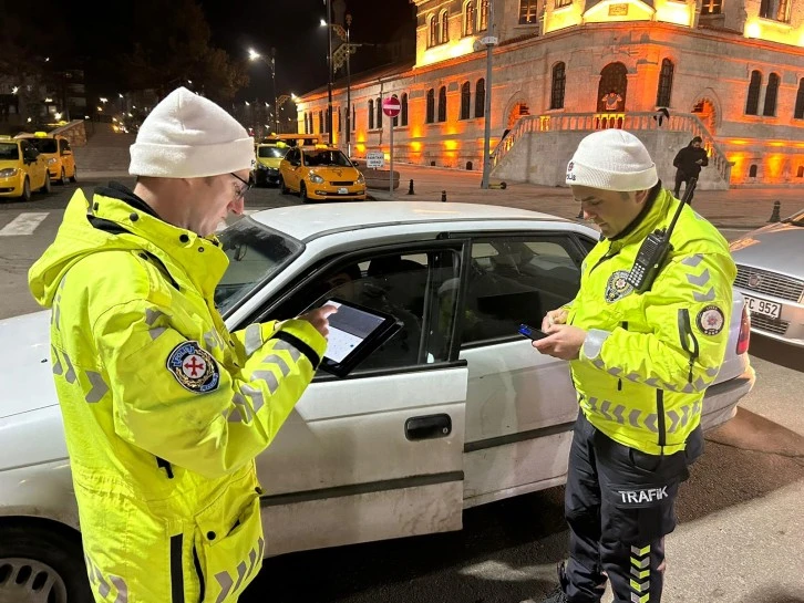 Sivas'ta Polis Kuş Uçurtmadı