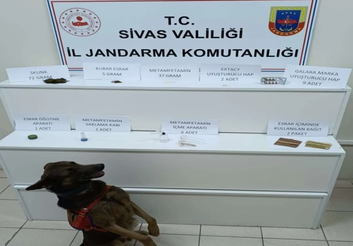 Jandarmadan Uyuşturucu Operasyonu