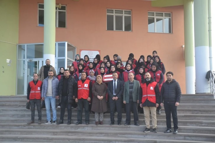 Lise Öğrencilerinden Filistin'e Yardım