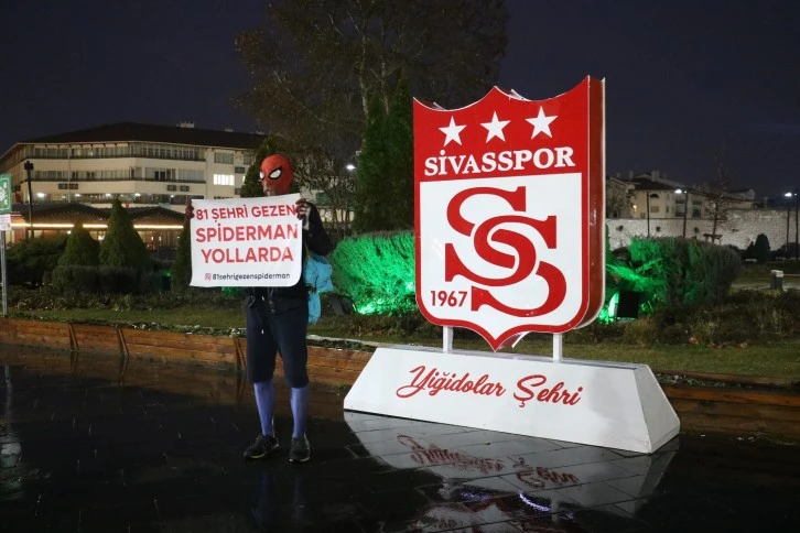 Örümcek Adam Sivas'ta