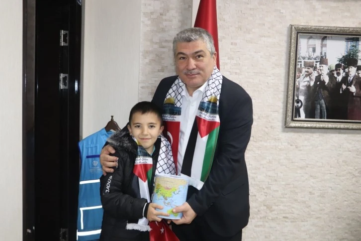 Yüreği Büyük Kendi Küçük Abdullah