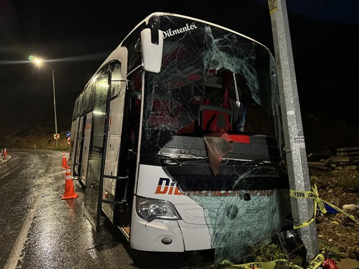 Katliam Gibi Kaza: 9 Ölü