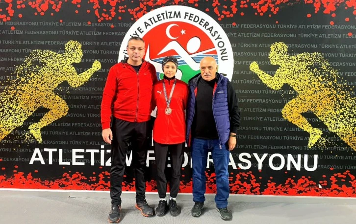 Sivaslı Sporcular Madalyaları Kaptı
