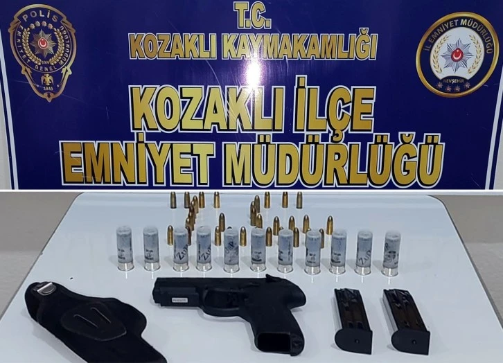 Durdurulan Araçtan Silah Çıktı