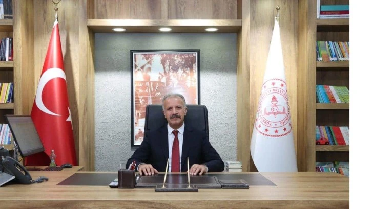 "Mutlu Bir Tatil Dönemi Diliyorum"