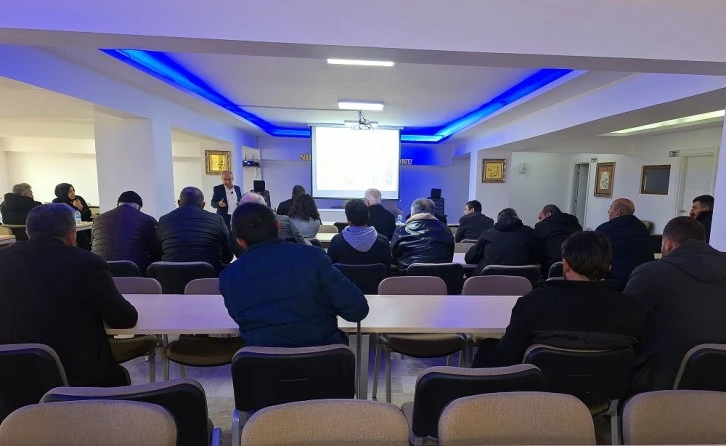 Hafik'te Çiftçilere Yönelik Eğitim Düzenlendi