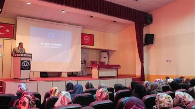 MÜFTÜLÜK´ten AİLE OKULU SEMİNERİ