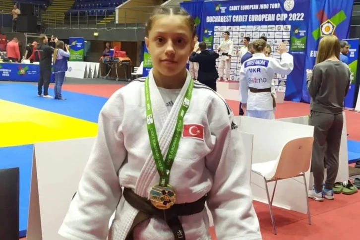 Sivas’ın Başarılı Sporcuları Galatasaray’a Gitti