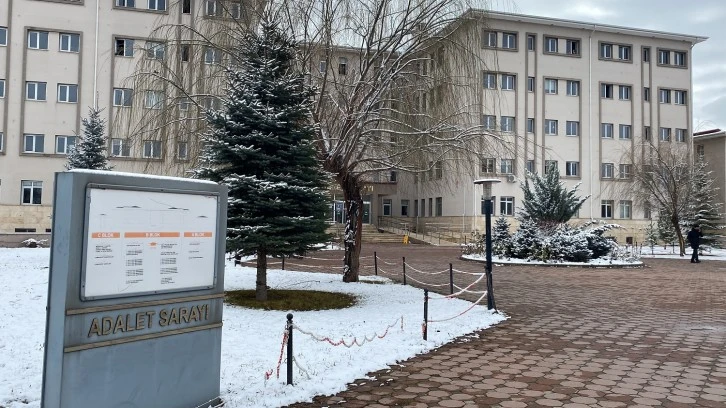 Kuran-ı Kerim’e Ayağıyla Basan Şahısa Ev Hapsi